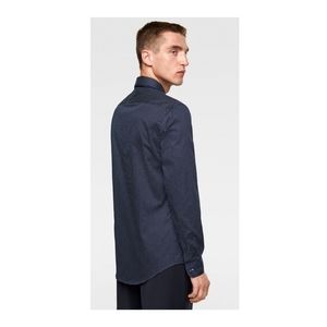 Star print double collar slim fit shirt